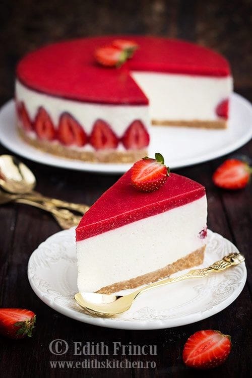 Cheesecake cu căpșuni